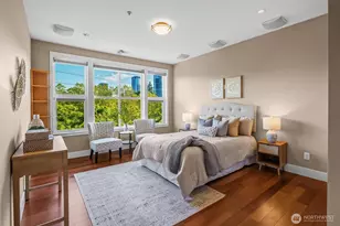 10045 NE 1st St, Bellevue, WA 98004 - Photo 25