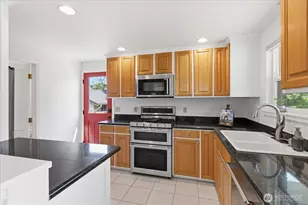 3514 SW Manning St, Seattle, WA 98126 - Photo 5