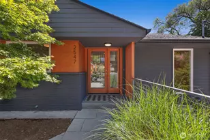 2547 NE 83rd St, Seattle, WA 98115 - Photo 3