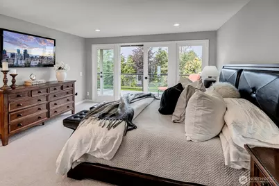 1441 88th Avenue NE, Clyde Hill, WA 98004 - Photo 19