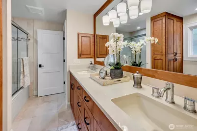 1441 88th Avenue NE, Clyde Hill, WA 98004 - Photo 23