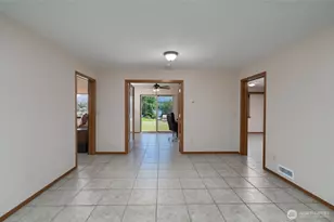 17441 Lake Terrace Pl, Mount Vernon, WA 98274 - Photo 23