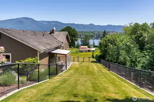 17441 Lake Terrace Pl, Mount Vernon, WA 98274 - Photo 9