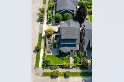 2222 Warren Avenue N, Seattle, WA 98109 - Photo 39