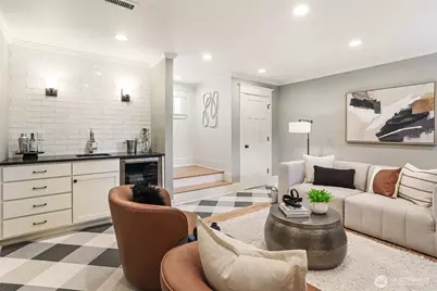 2222 Warren Avenue N, Seattle, WA 98109 - Photo 31