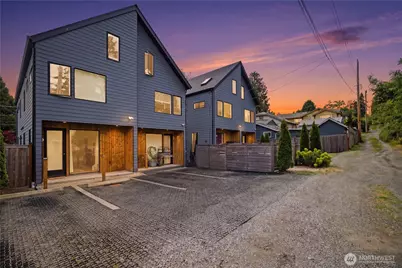 918 N 100th Street #B, Seattle, WA 98133 - Photo 1