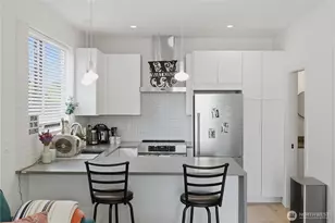 918 N 100th St, Seattle, WA 98133 - Photo 11
