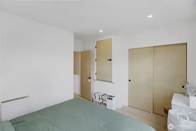918 N 100th Street #B, Seattle, WA 98133 - Photo 21