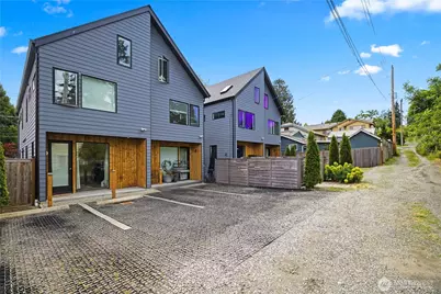 918 N 100th Street #B, Seattle, WA 98133 - Photo 5