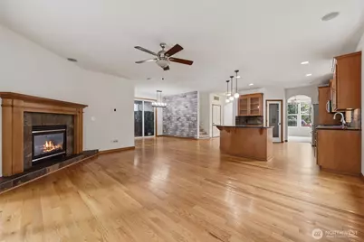 11212 179th Ave Ct E, Bonney Lake, WA 98391 - Photo 13