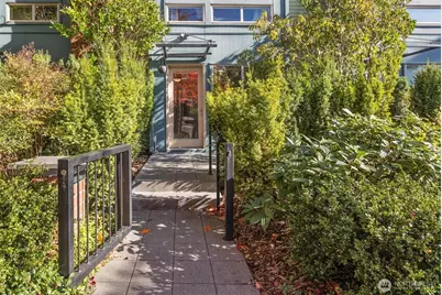 4422 Bagley Avenue N #108, Seattle, WA 98103 - Photo 21