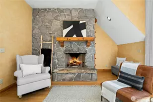 19027 SE May Valley Rd, Issaquah, WA 98027 - Photo 21