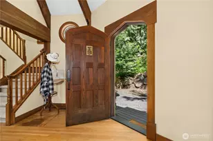 19027 SE May Valley Rd, Issaquah, WA 98027 - Photo 3