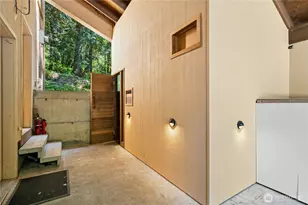 19027 SE May Valley Rd, Issaquah, WA 98027 - Photo 33