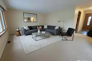 9651 21st Ave SW, Seattle, WA 98106 - Photo 3