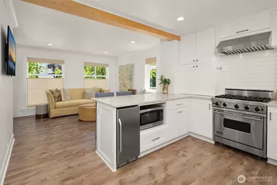 1525 McGilvra Boulevard E, Seattle, WA 98112 - Photo 9