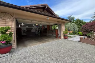 13214 SE 91st St, Newcastle, WA 98059 - Photo 3