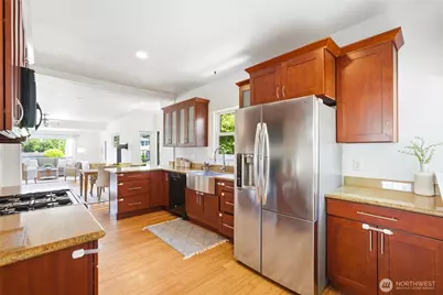 3310 Rucker Avenue, Everett, WA 98201 - Photo 5
