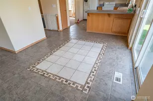 15301 105th Ave SE, Yelm, WA 98597 - Photo 9
