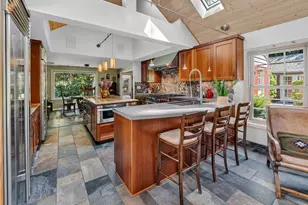 12019 Issaquah-Hobart Road Southeast, Issaquah, WA 98027 - Photo 3