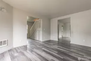 820 N 1st Ave, Kelso, WA 98626 - Photo 3