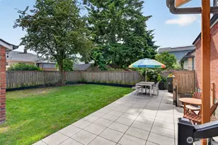 321 NW 78th St, Seattle, WA 98117 - Photo 31
