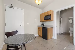 472 S State St, Bellingham, WA 98225 - Photo 23