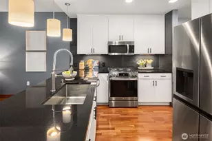 2716 Elliott Ave, Seattle, WA 98121 - Photo 21