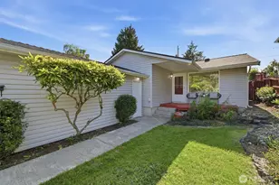 8425 18th Ave SW, Seattle, WA 98106 - Photo 1