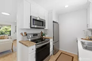 8425 18th Ave SW, Seattle, WA 98106 - Photo 11