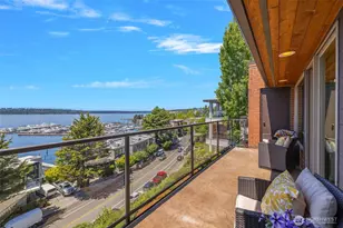 311 2nd St S, Kirkland, WA 98033 - Photo 1