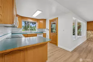 31430 W Lake Morton Dr SE, Kent, WA 98042 - Photo 3