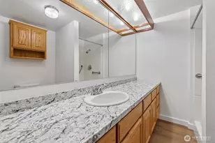 31430 W Lake Morton Dr SE, Kent, WA 98042 - Photo 19