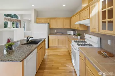 24036 NE Adair Road, Redmond, WA 98053 - Photo 17