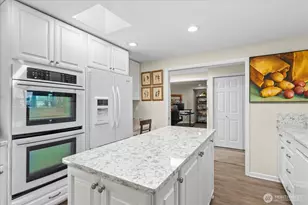 110 James St, Edmonds, WA 98020 - Photo 9