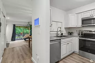 11543 SE 175th St, Renton, WA 98058 - Photo 5