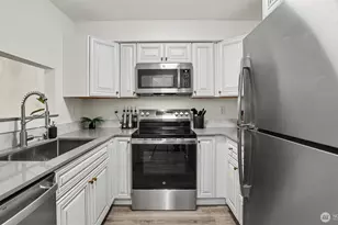 11543 SE 175th St, Renton, WA 98058 - Photo 7
