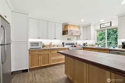 16624 SE 240th Street, Kent, WA 98042 - Photo 11