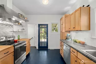 932 Martin Luther King Jr Way, Seattle, WA 98122 - Photo 13