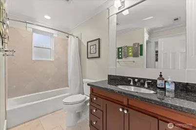 400 NE 50th Street, Seattle, WA 98105 - Photo 11