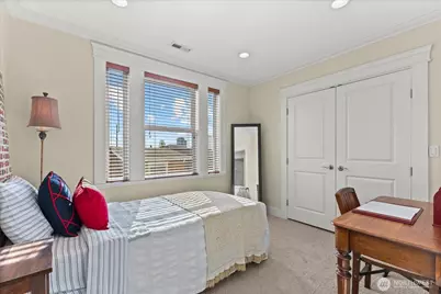 400 NE 50th Street, Seattle, WA 98105 - Photo 19
