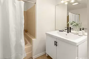 5901 Phinney Ave N, Seattle, WA 98103 - Photo 15