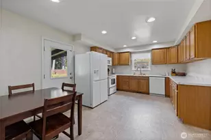 8389 SW Harmon St, Port Orchard, WA 98367 - Photo 11