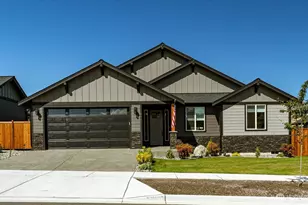 961 NW Shire St, Oak Harbor, WA 98277 - Photo 1