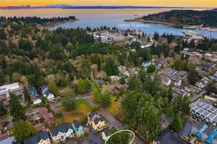 300 Wyatt Way NE, Bainbridge Island, WA 98110 - Photo 31