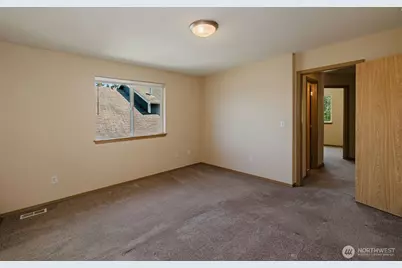 4024 152nd Street Ct E, Tacoma, WA 98446 - Photo 13