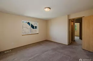 4024 152nd St Ct E, Tacoma, WA 98446 - Photo 13