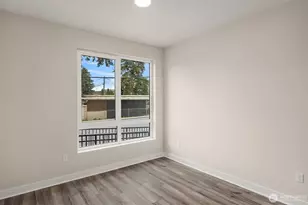 6949 NE 184th Ln, Kenmore, WA 98028 - Photo 9