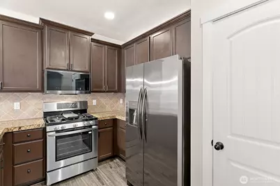 1139 185th Street Ct E, Spanaway, WA 98387 - Photo 17