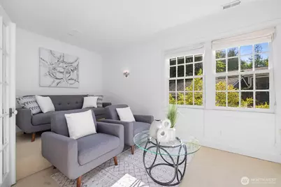 2057 E Beaver Lake Drive SE, Sammamish, WA 98075 - Photo 17